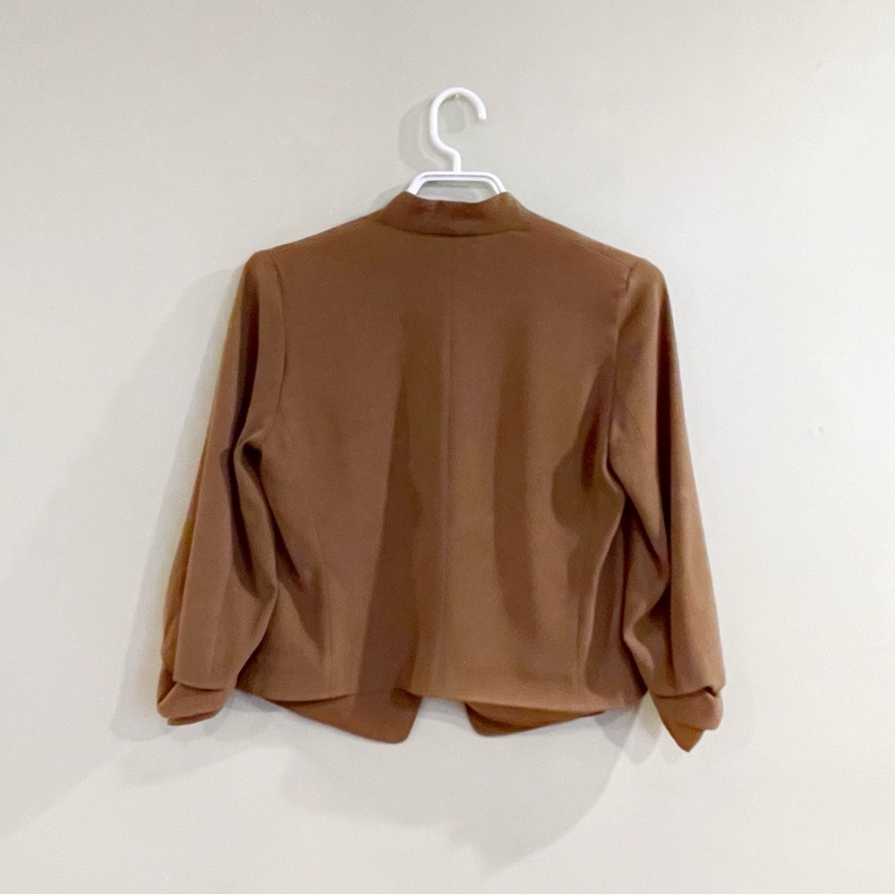 Babaton Power Waist Blazer - Picture 7 of 12